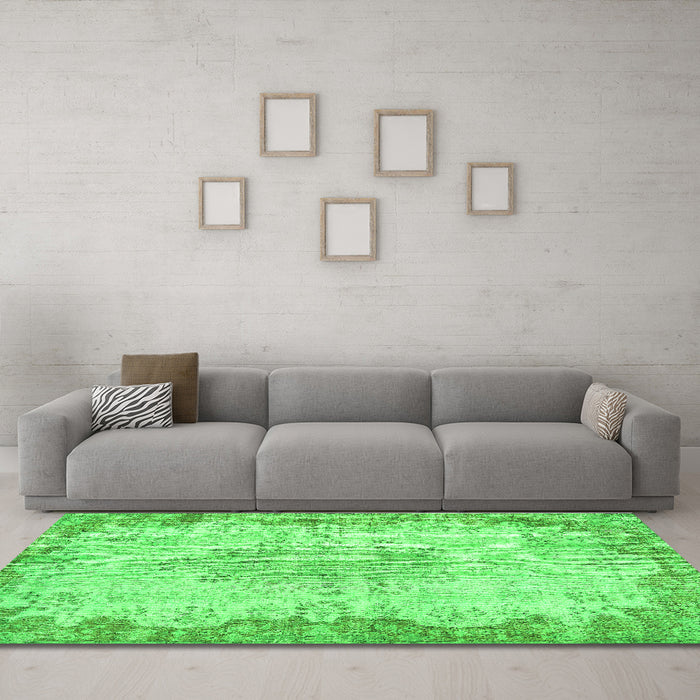 Machine Washable Persian Green Traditional Area Rugs in a Living Room,, wshtr3441grn