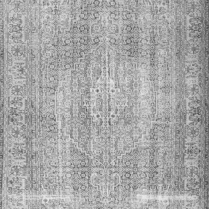 Serging Thickness of Machine Washable Persian Gray Traditional Rug, wshtr3443gry