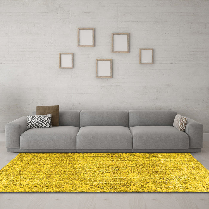 Machine Washable Persian Yellow Traditional Rug in a Living Room, wshtr3443yw
