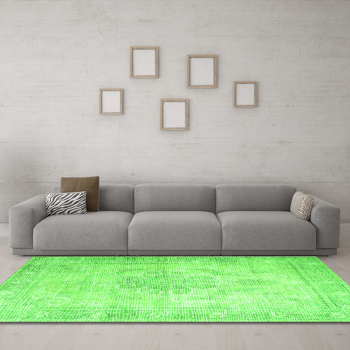 Machine Washable Persian Green Traditional Area Rugs in a Living Room,, wshtr3444grn