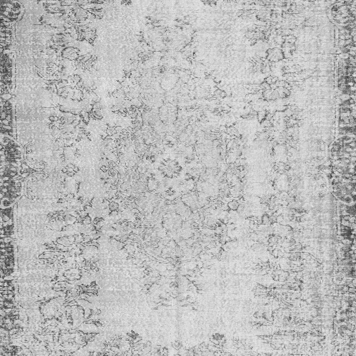 Serging Thickness of Machine Washable Persian Gray Traditional Rug, wshtr3447gry