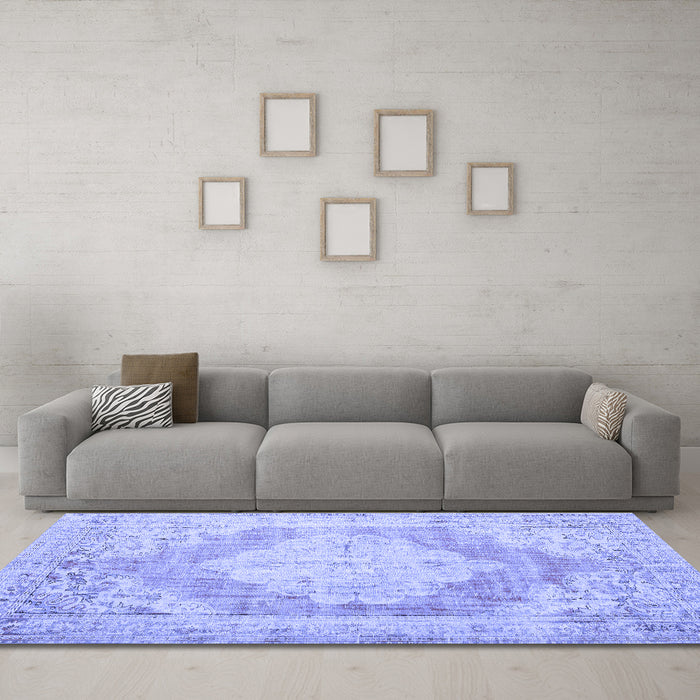 Machine Washable Persian Blue Traditional Rug in a Living Room, wshtr3449blu