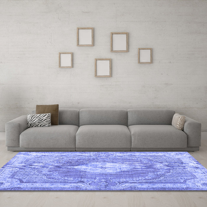 Machine Washable Persian Blue Traditional Rug in a Living Room, wshtr3453blu