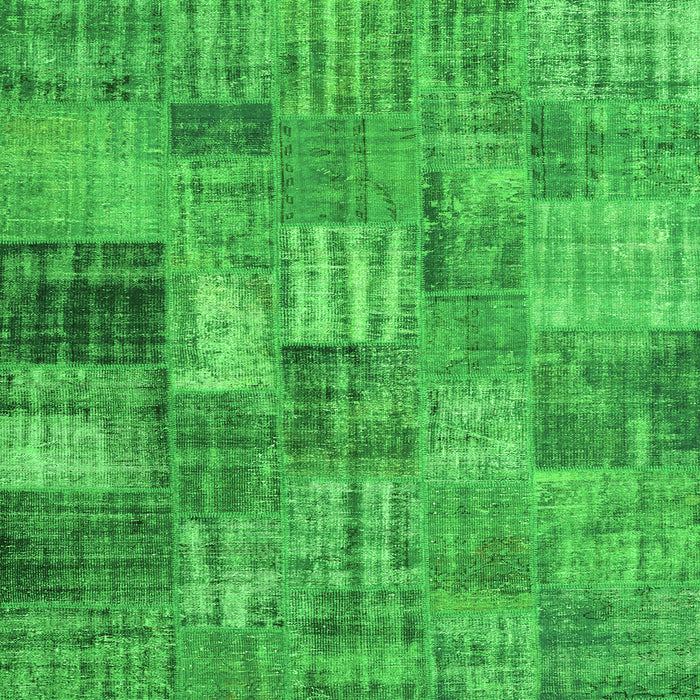 Serging Thickness of Persian Green Traditional Rug, tr3454grn