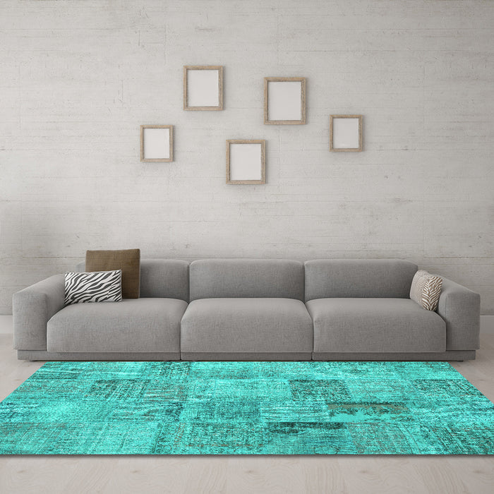 Machine Washable Persian Turquoise Traditional Area Rugs in a Living Room,, wshtr3455turq