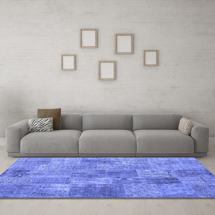 Machine Washable Persian Blue Traditional Rug in a Living Room, wshtr3456blu