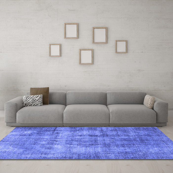 Machine Washable Persian Blue Traditional Rug in a Living Room, wshtr3457blu