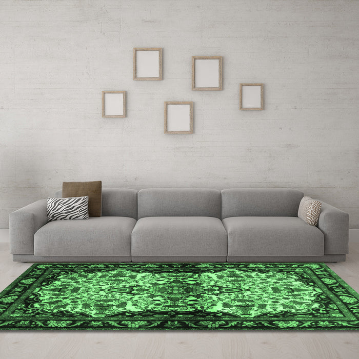 Machine Washable Persian Emerald Green Traditional Area Rugs in a Living Room,, wshtr345emgrn