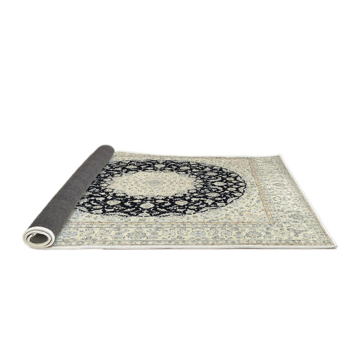 Sideview of Traditional Champagne Beige Medallion Rug, tr3463
