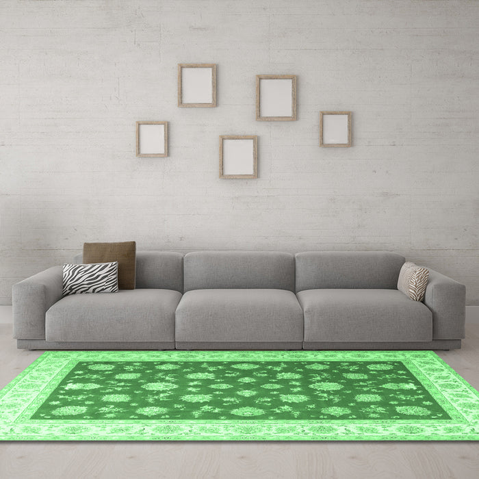 Machine Washable Oriental Emerald Green Traditional Area Rugs in a Living Room,, wshtr3465emgrn