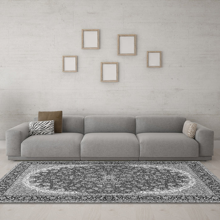 Machine Washable Medallion Gray Traditional Rug in a Living Room,, wshtr3466gry