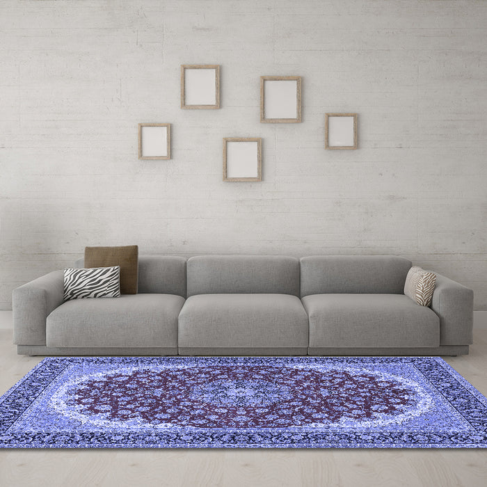 Machine Washable Medallion Blue Traditional Rug in a Living Room, wshtr3466blu
