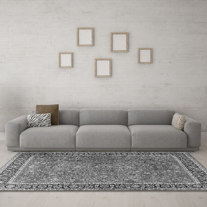Machine Washable Persian Gray Traditional Rug in a Living Room,, wshtr3468gry