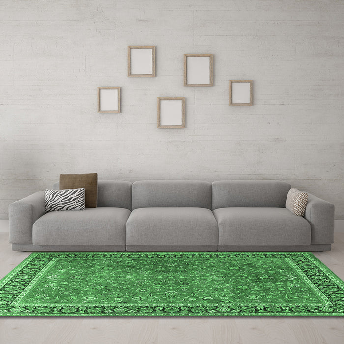 Machine Washable Persian Emerald Green Traditional Area Rugs in a Living Room,, wshtr3468emgrn