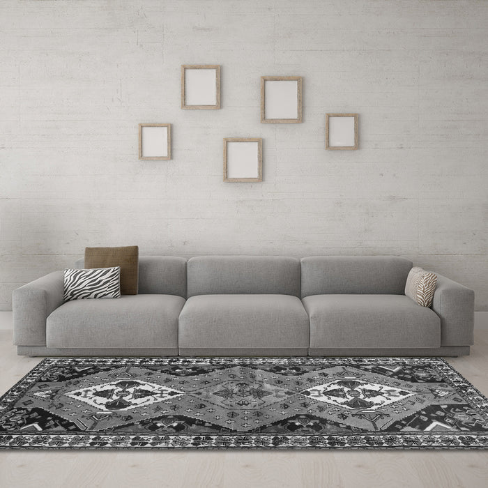 Machine Washable Persian Gray Traditional Rug in a Living Room,, wshtr346gry