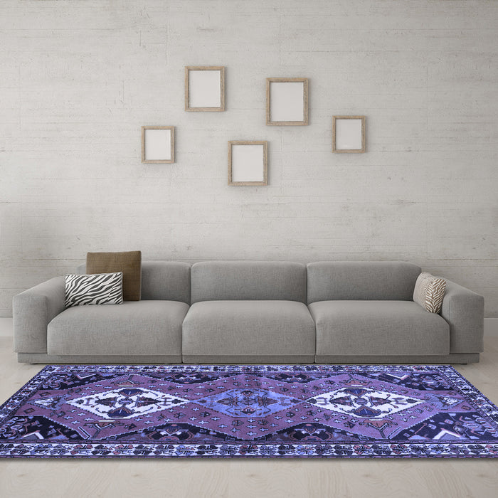 Machine Washable Persian Blue Traditional Rug in a Living Room, wshtr346blu
