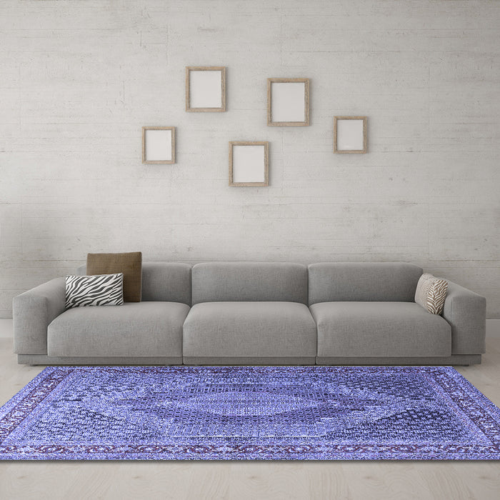 Machine Washable Medallion Blue Traditional Rug in a Living Room, wshtr3474blu