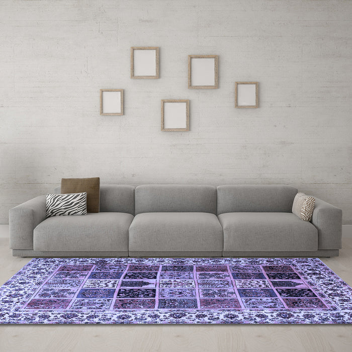 Machine Washable Persian Blue Traditional Rug in a Living Room, wshtr3476blu