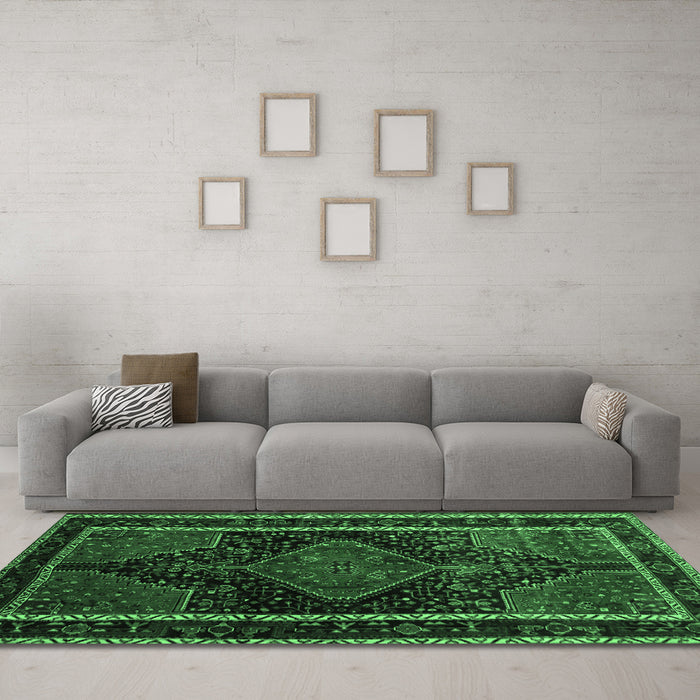 Machine Washable Persian Emerald Green Traditional Area Rugs in a Living Room,, wshtr347emgrn