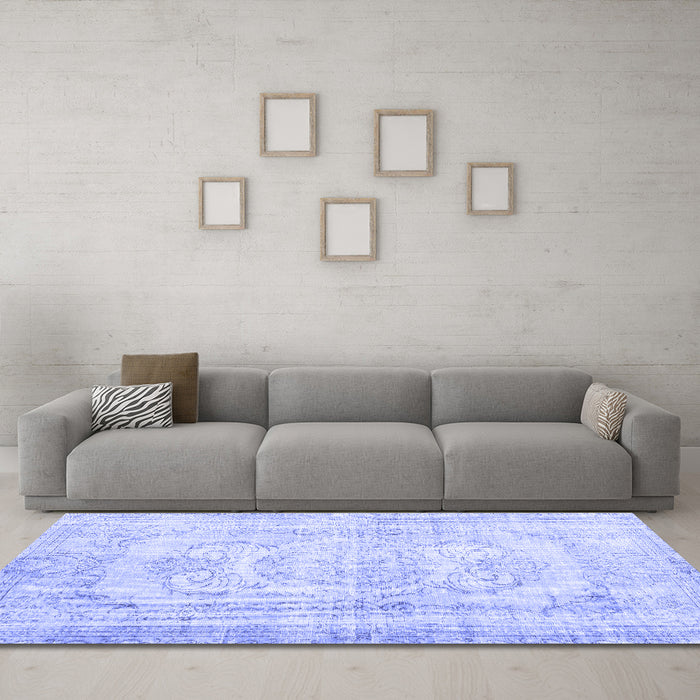 Machine Washable Persian Blue Traditional Rug in a Living Room, wshtr3480blu