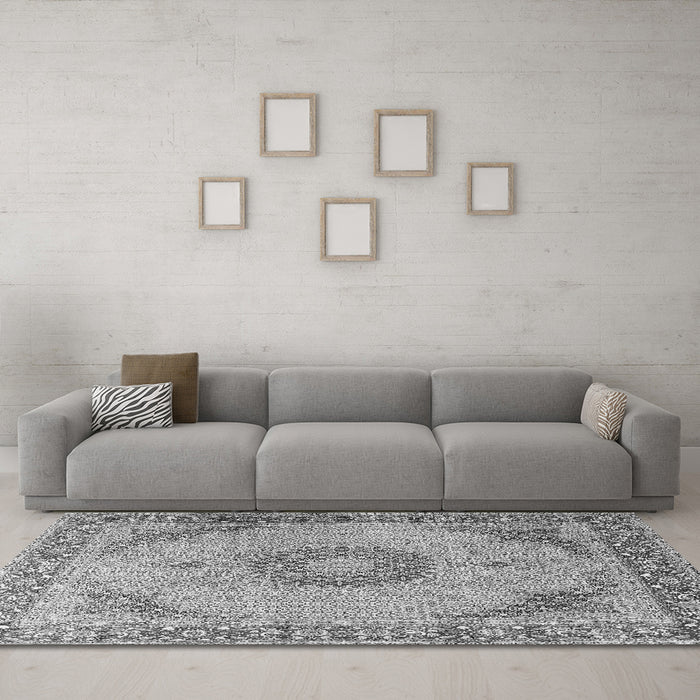 Machine Washable Medallion Gray Traditional Rug in a Living Room,, wshtr3487gry