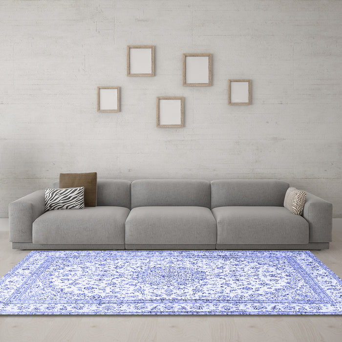 Machine Washable Medallion Blue Traditional Rug in a Living Room, wshtr3490blu