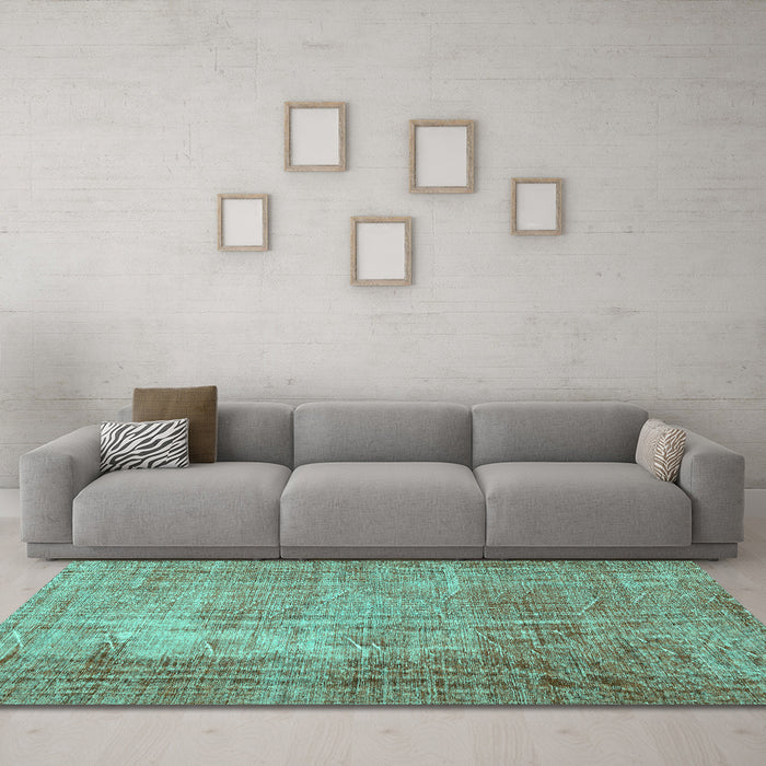 Machine Washable Persian Turquoise Traditional Area Rugs in a Living Room,, wshtr3493turq