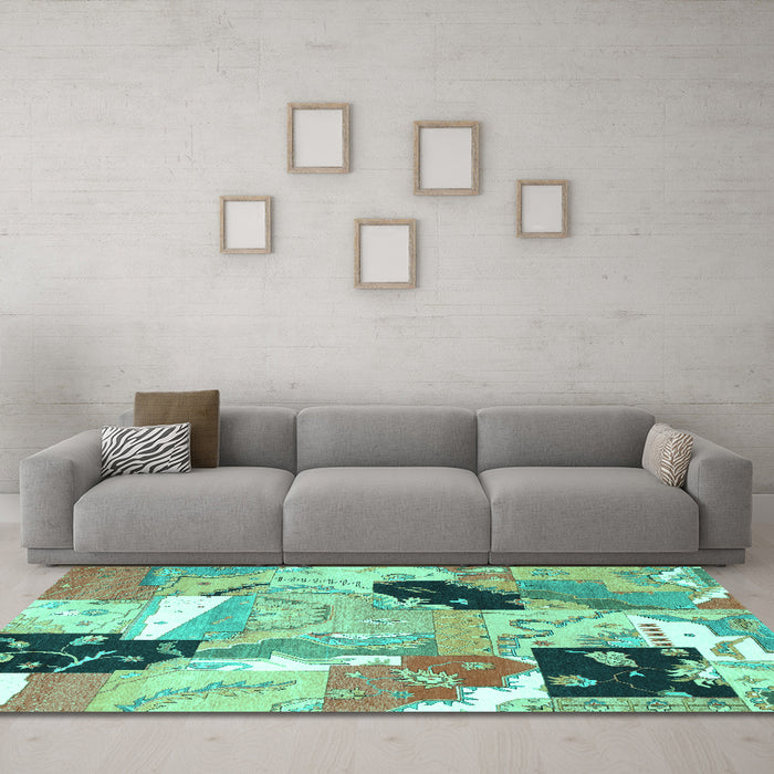 Machine Washable Patchwork Turquoise Transitional Area Rugs in a Living Room,, wshtr3498turq