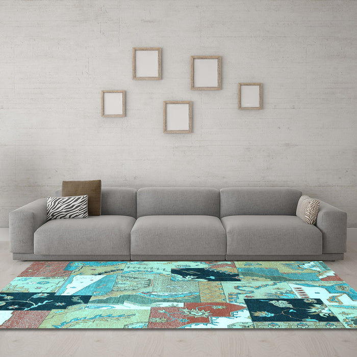 Machine Washable Patchwork Light Blue Transitional Rug in a Living Room, wshtr3498lblu