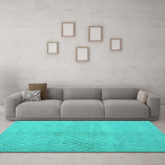 Machine Washable Persian Turquoise Traditional Area Rugs in a Living Room,, wshtr3504turq