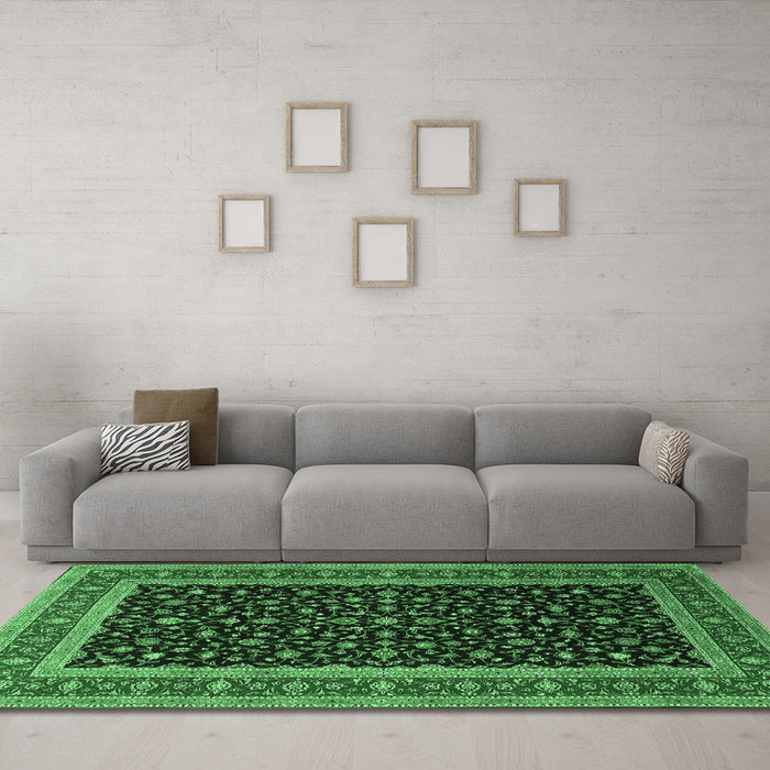 Machine Washable Persian Emerald Green Traditional Area Rugs in a Living Room,, wshtr3505emgrn