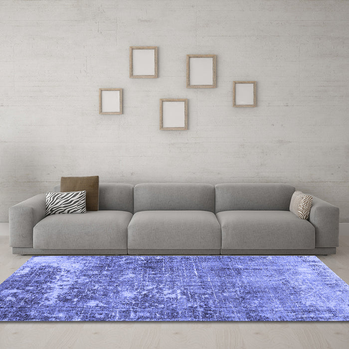Machine Washable Persian Blue Traditional Rug in a Living Room, wshtr3507blu