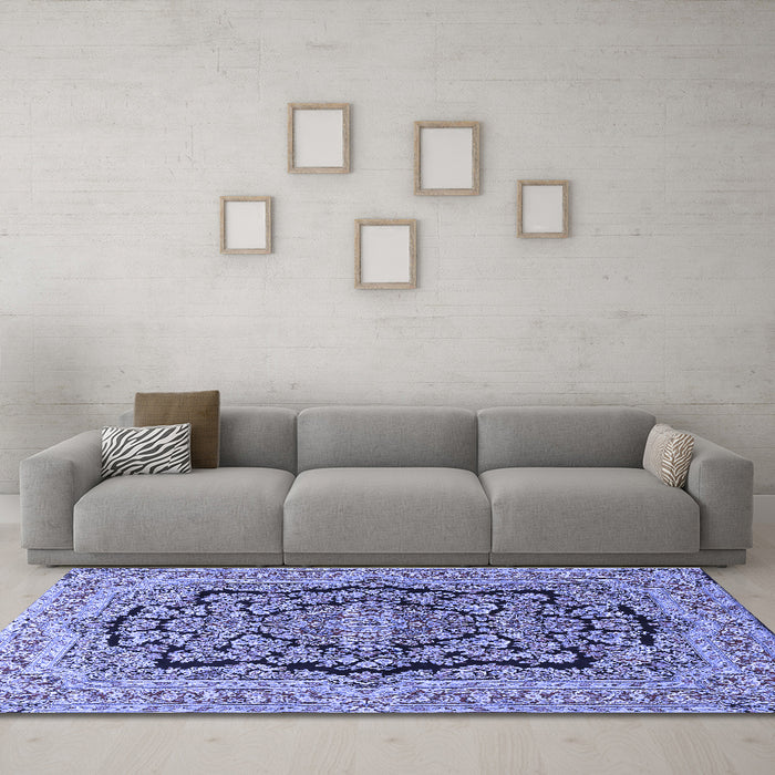 Machine Washable Persian Blue Traditional Rug in a Living Room, wshtr3508blu