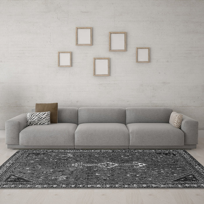 Machine Washable Persian Gray Traditional Rug in a Living Room,, wshtr3509gry