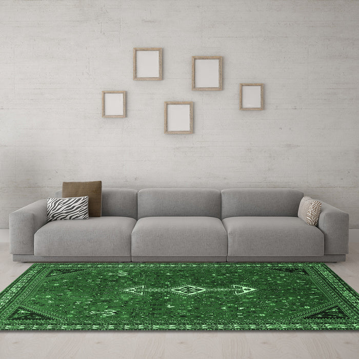 Machine Washable Persian Emerald Green Traditional Area Rugs in a Living Room,, wshtr3509emgrn