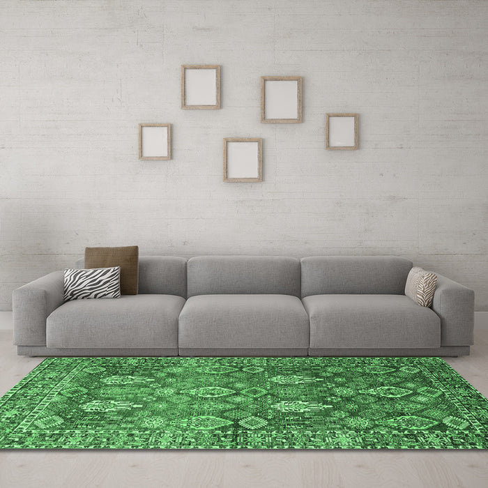 Machine Washable Persian Emerald Green Traditional Area Rugs in a Living Room,, wshtr350emgrn