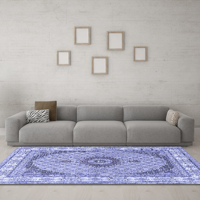 Machine Washable Medallion Blue Traditional Rug in a Living Room, wshtr3511blu