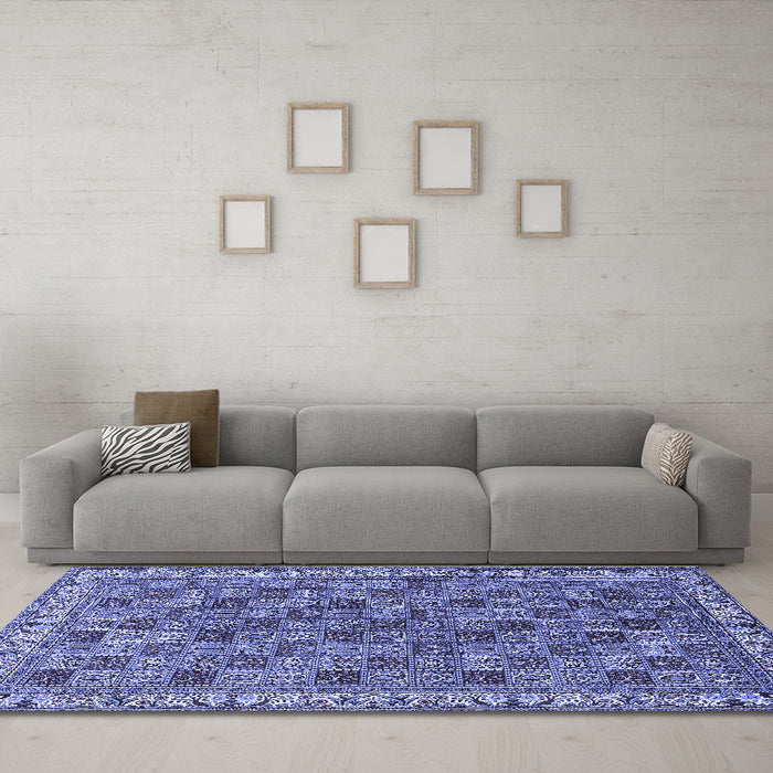Machine Washable Persian Blue Traditional Rug in a Living Room, wshtr3512blu
