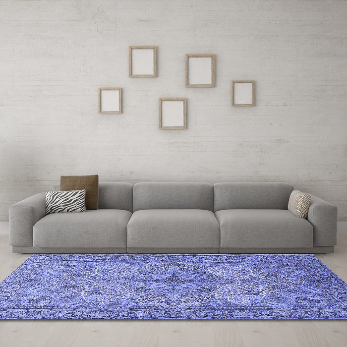 Machine Washable Animal Blue Traditional Rug in a Living Room, wshtr3514blu