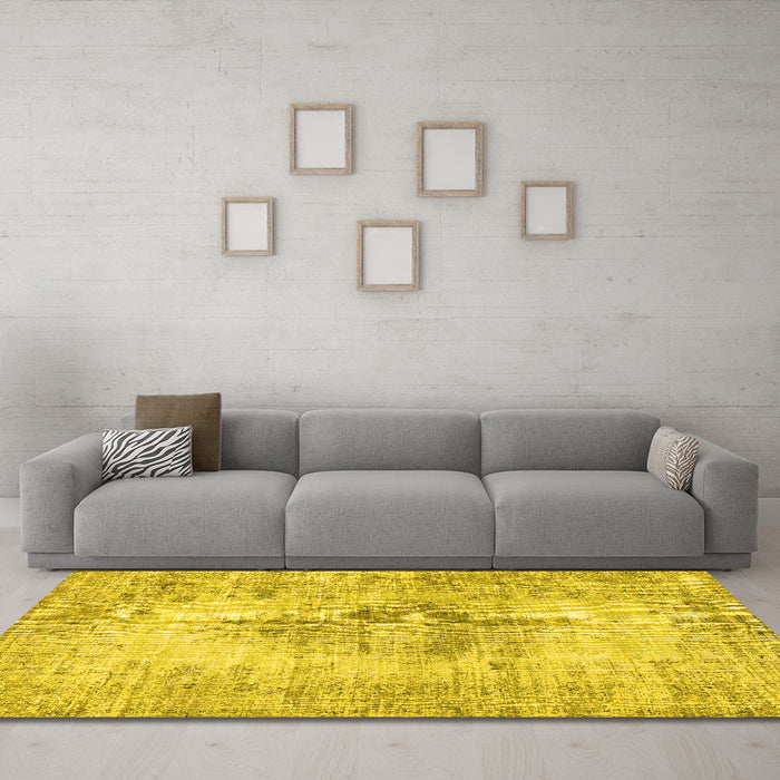 Machine Washable Persian Yellow Traditional Rug in a Living Room, wshtr3516yw