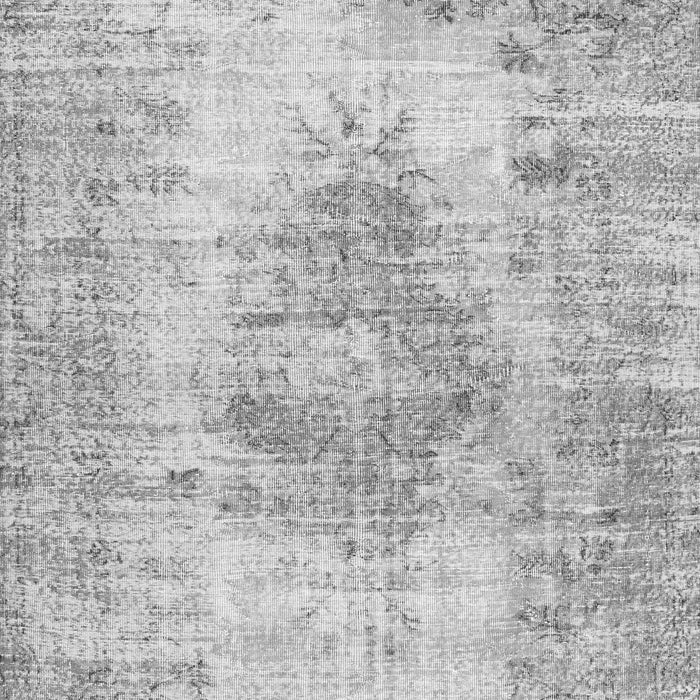 Serging Thickness of Machine Washable Persian Gray Traditional Rug, wshtr3516gry