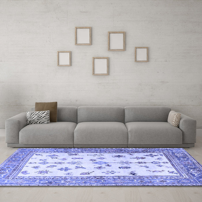 Machine Washable Persian Blue Traditional Rug in a Living Room, wshtr3517blu