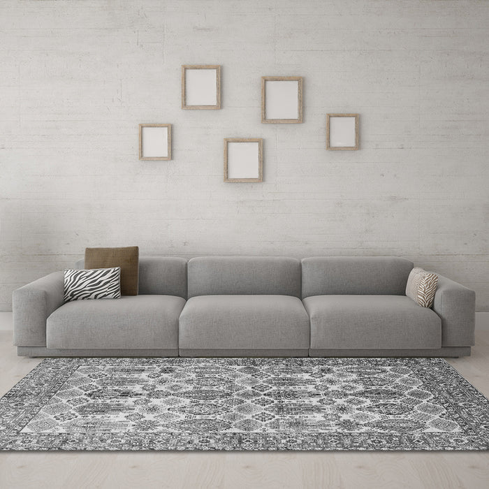 Machine Washable Persian Gray Traditional Rug in a Living Room,, wshtr351gry