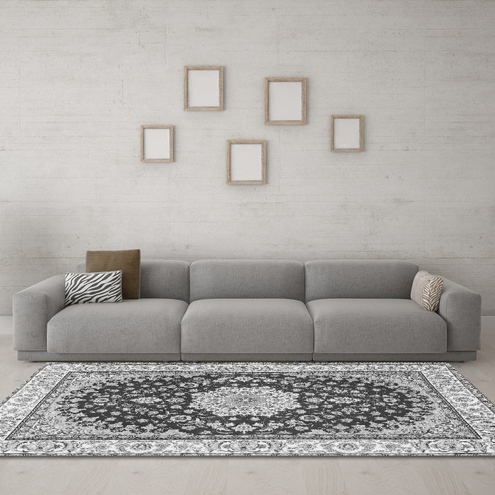Machine Washable Medallion Gray Traditional Rug in a Living Room,, wshtr3525gry