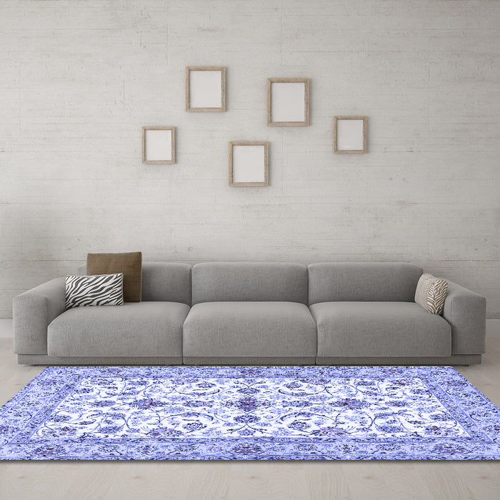 Machine Washable Persian Blue Traditional Rug in a Living Room, wshtr3527blu