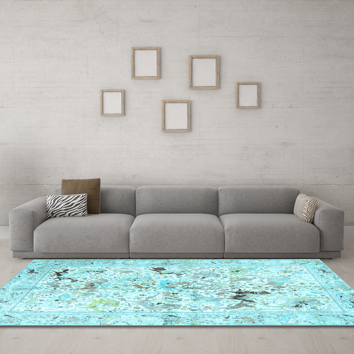 Machine Washable Persian Light Blue Traditional Rug in a Living Room, wshtr3536lblu