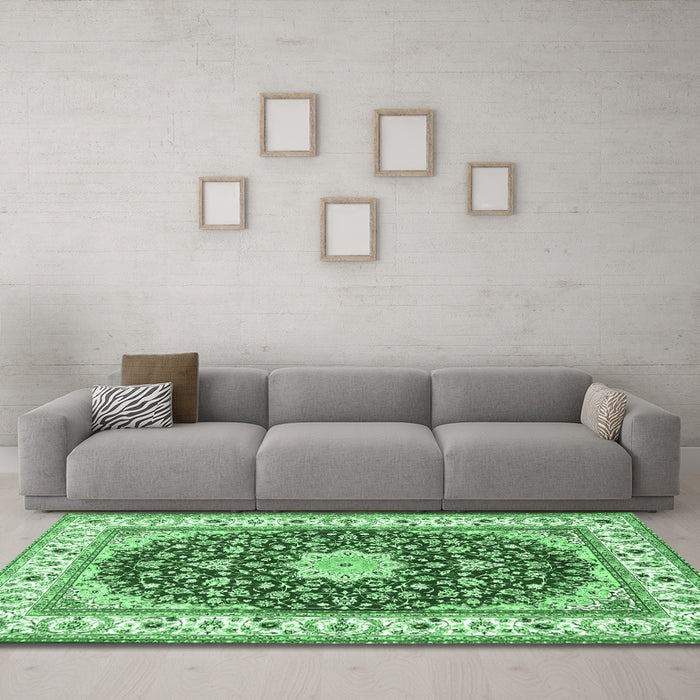 Machine Washable Persian Emerald Green Traditional Area Rugs in a Living Room,, wshtr3538emgrn