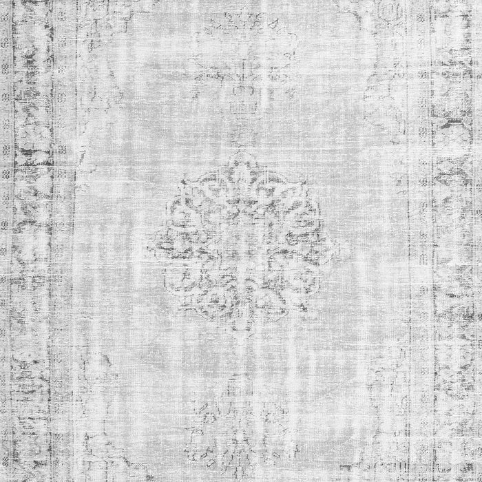 Serging Thickness of Machine Washable Persian Gray Traditional Rug, wshtr3540gry