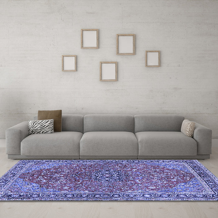 Machine Washable Persian Blue Traditional Rug in a Living Room, wshtr3542blu