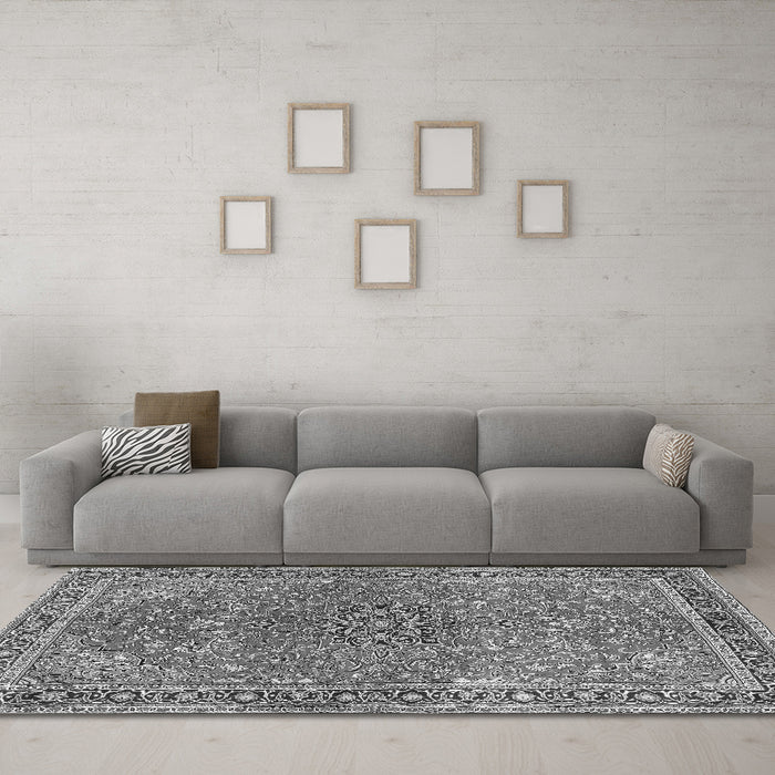 Machine Washable Persian Gray Traditional Rug in a Living Room,, wshtr3542gry